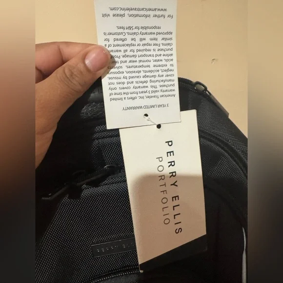 Perry Ellis Bookbag For Laptop New With Tags - Picture 3 of 7